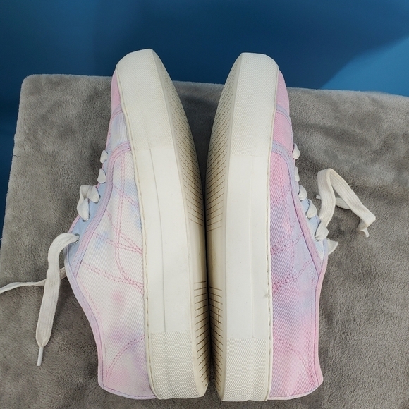 Madden Girl blue and pink tie dyed sneakers 8.5M - Picture 4 of 12